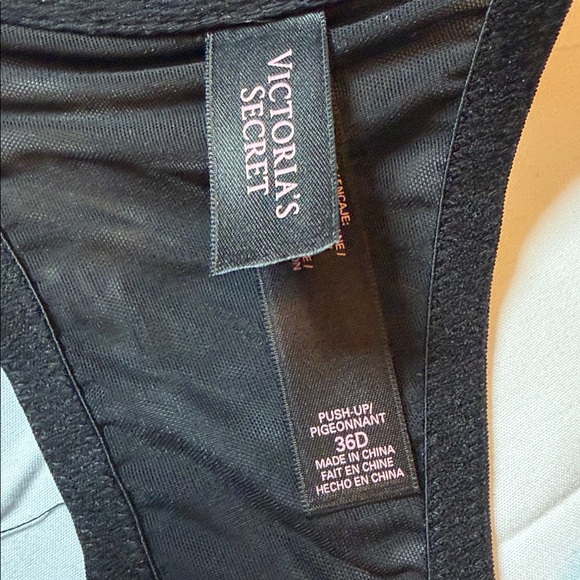 Victoria's Secret Black Lace Push-Up Bra - Picture 4 of 4